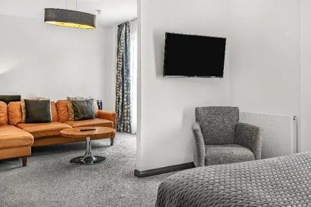 The Ainscow, Bw Premier Collection - 161
