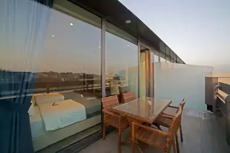 Ramada by Wyndham Istanbul Old City - 3