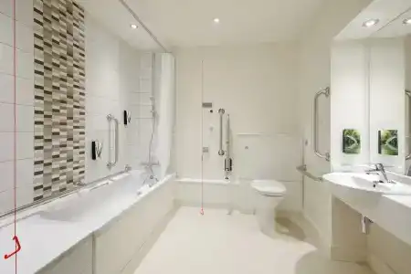 Premier Inn Tower Bridge - 40