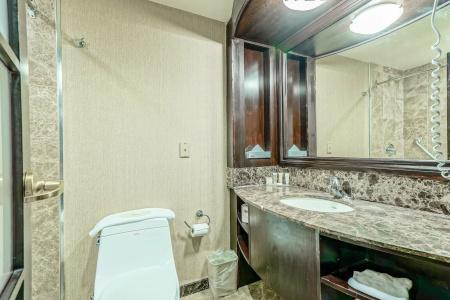 Woodbine & Suites - 13