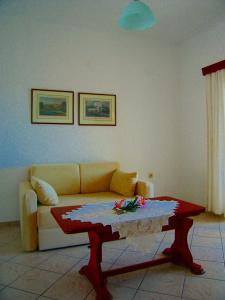 Spiros Studios - 9