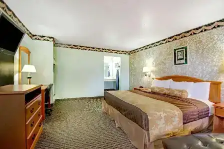 Travelodge By Wyndham San Antonio Lackland a f b - 62