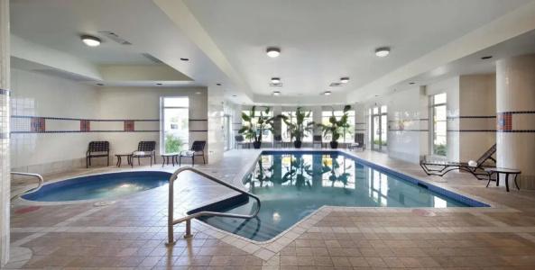 Hilton Garden Inn Montreal Airport - 12