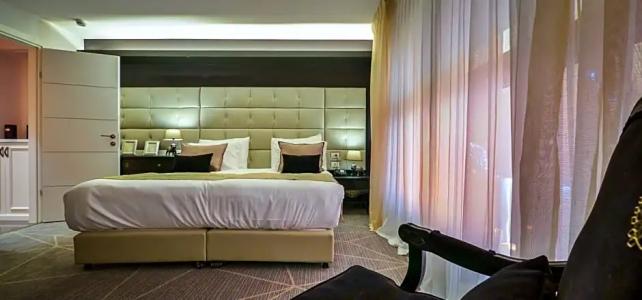 21st Floor - 61