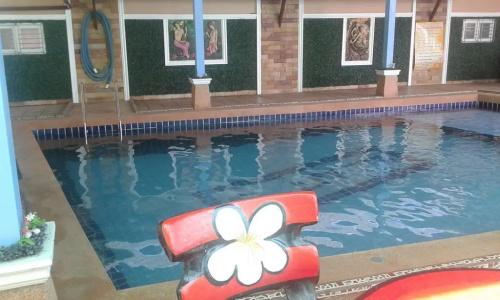 Sara Boutique Pool - 9