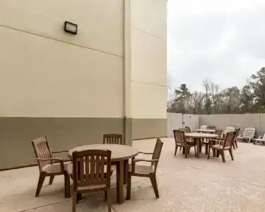 Comfort Suites Bush Intercontinental Airport - 17