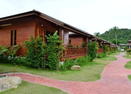 PingChan Koh Phangan Beachfront Resort - 72
