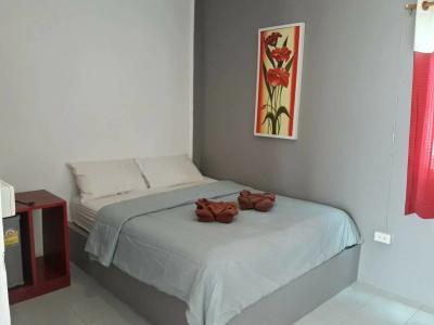 Hugs Guesthouse - 2