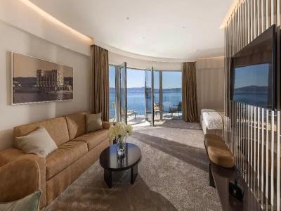 Luxury Amabilis - 104