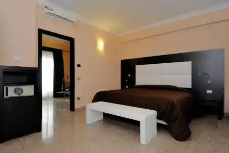 Eh Suites Rome Airport Euro Houses - 46