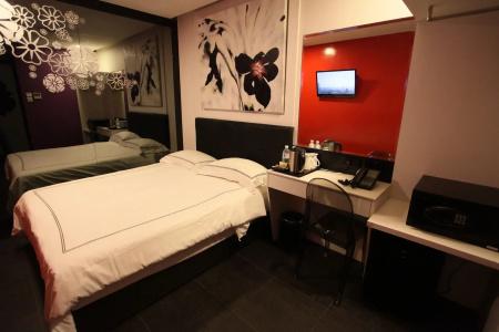 Venue - Sg Clean - 30