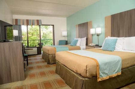 Pigeon River Inn - 83