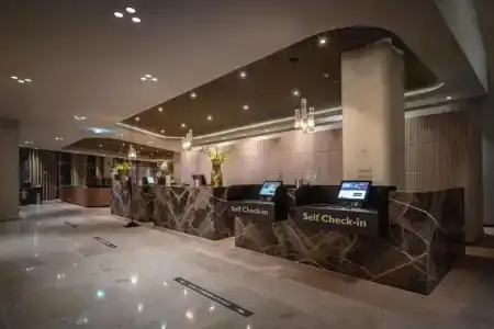 Van der Valk Amsterdam Zuidas -Rai - 1