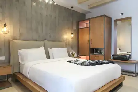 Royal and Suites - 21