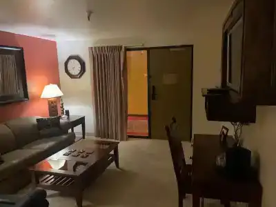 Ramada by Wyndham Viscount Suites Tucson East - 38