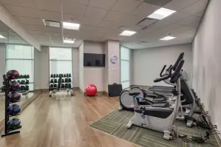 Holiday Inn Express & Suites - Charlotte - South End, An Ihg - 38