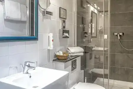 Ramada By Wyndham Frankfurt Central Station - Ehemals All-Inn - 54
