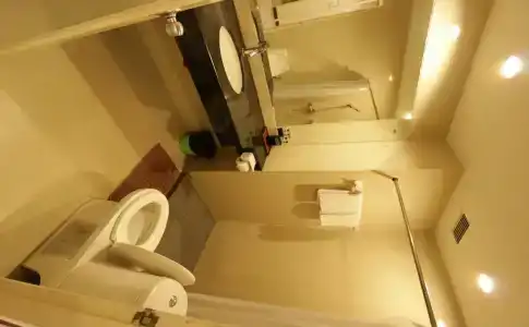 The Royal Bee Aparthotel - 7