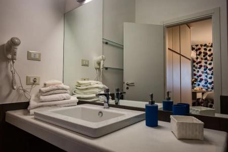 Marbela & Suites - 110