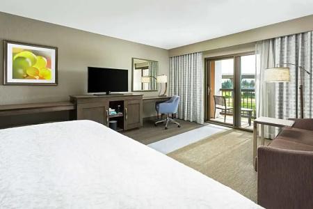 Hampton Inn & Suites -, CA - 86