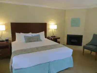 Carmel Bay View Inn - 1