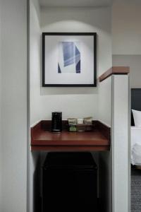 Courtyard by Marriott at Old Town - 60