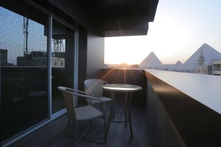 Pyramid Edge - 5