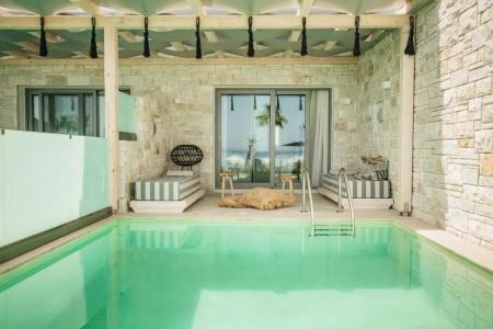 Blue Carpet Luxury Suites - 247