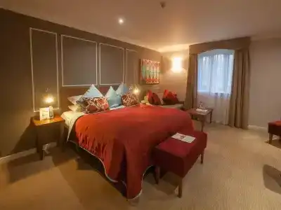 London Chigwell Prince Regent, BW Signature Collection - 50