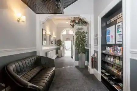 West End - 10
