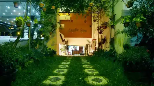 The Light & Spa - 19