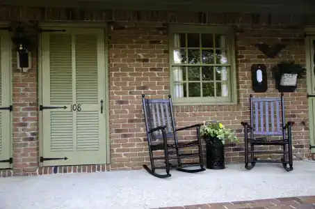 Hillwinds Inn - - 13