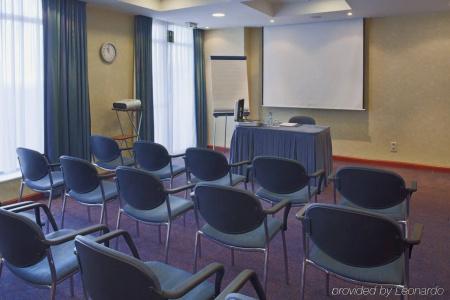 Holiday Inn Calais, an IHG - 5