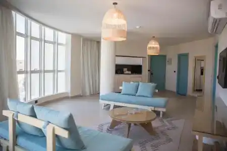 Redcon Suites - 129