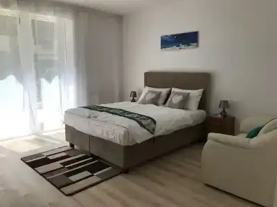 Corvin Rose Apartment - 2