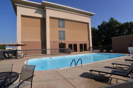 Hampton Inn-South - 13