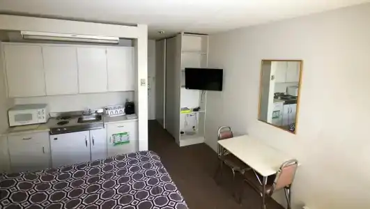 The Alexandra - 21