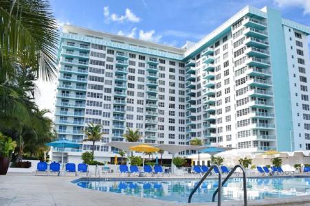 Seacoast Suites on Miami Beach - 12