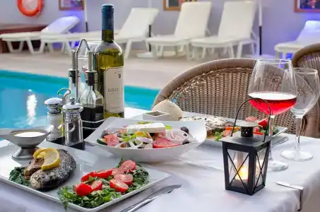 Alia Luxury Suites - 10