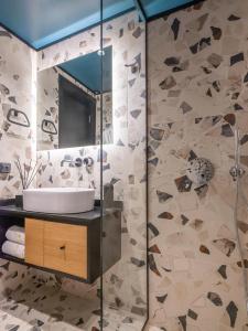 3 Pines Design Living - 12