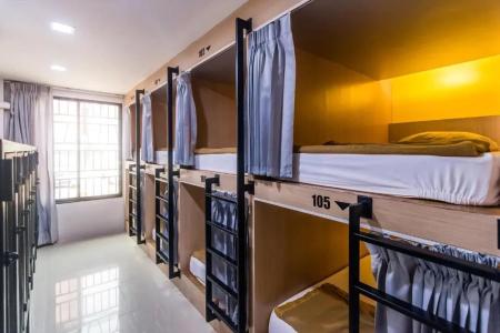 18 Coins Cafe & Hostel - 35