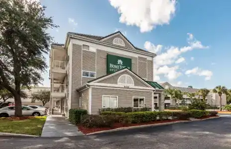 HomeTowne Studios by Red Roof Orlando South - 0
