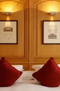 Hôtel de Bourgtheroulde, Autograph Collection - 27