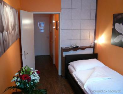 Budget Alexander - 1