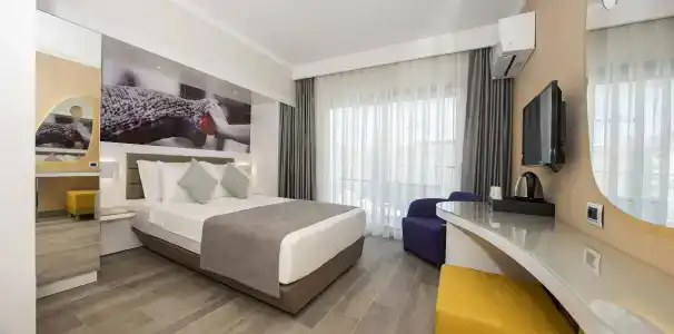 Lalila Blue Suites - 2