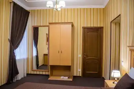 Дворянский - 40
