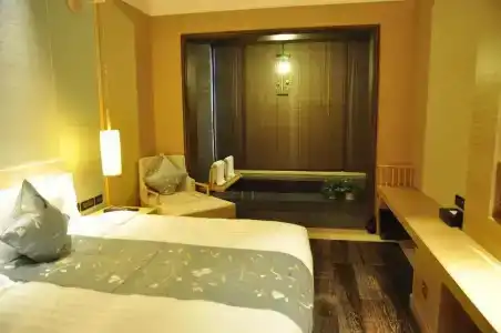 Huaqing Palace & Spa - 13
