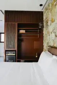 Charisma and Wellness Suites - 29