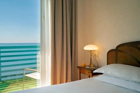 Grand Astoria - 90