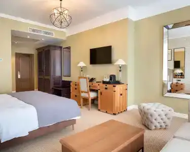 Best Western Plus Market Square Lviv - 82